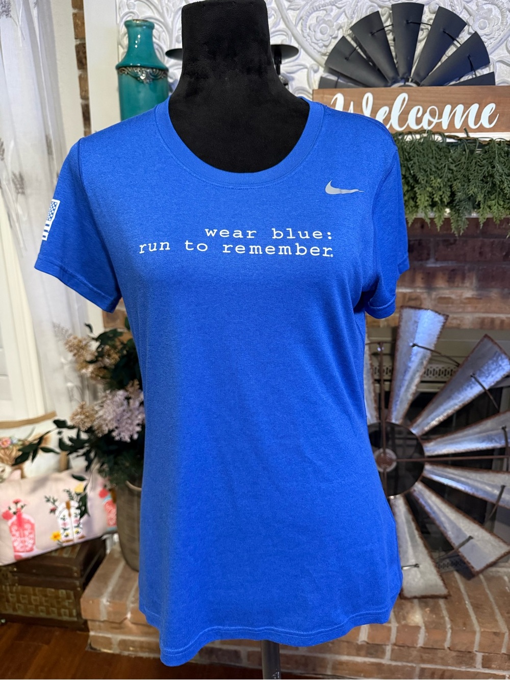 Nike Dri-FIT Wear Blue Run to Remember Graphic Running T-Shirt Royal Blue